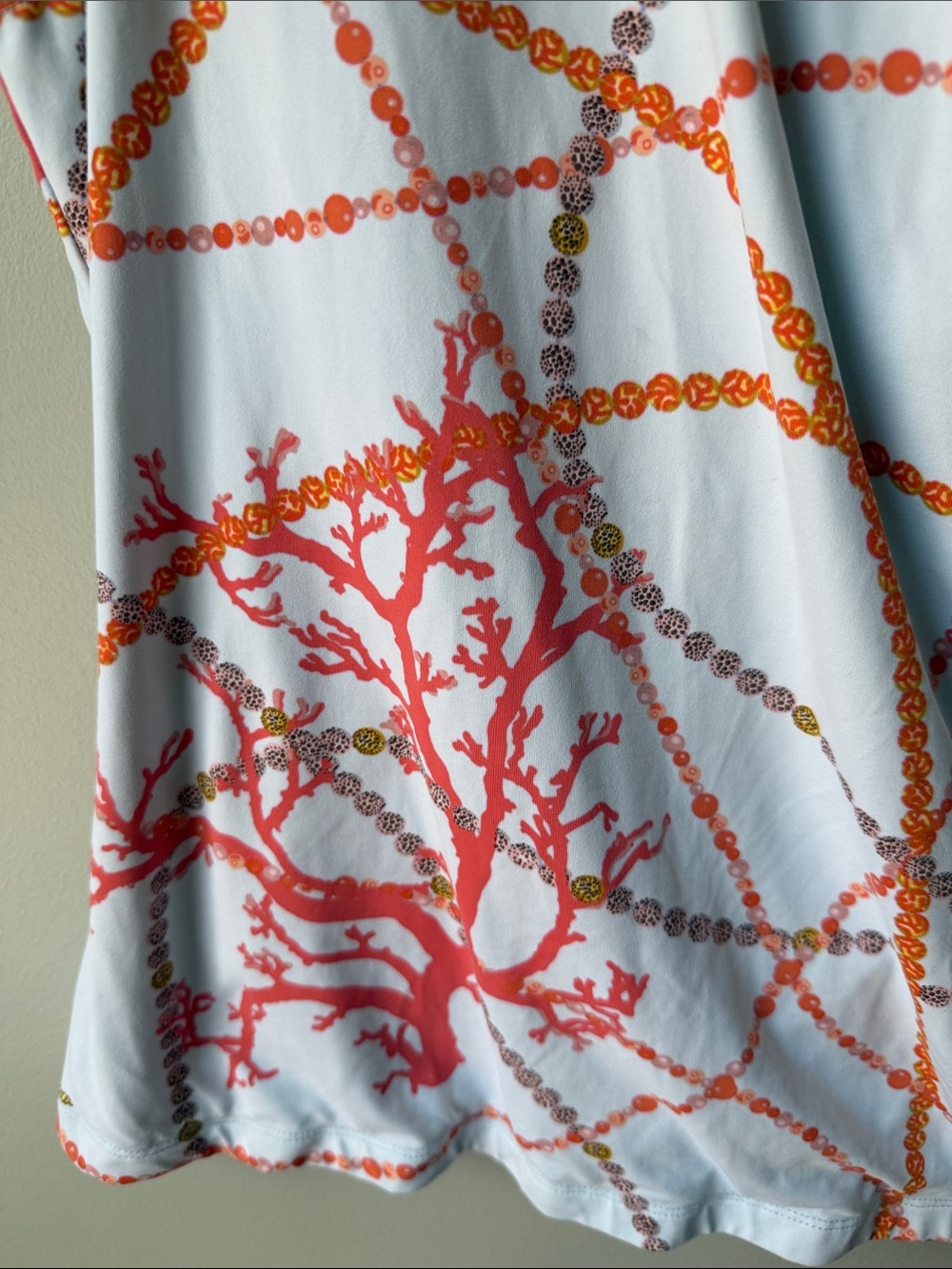 J. McLaughlin light blue Tank with Coral & Orange Chain Motif size M - Picture 3 of 6